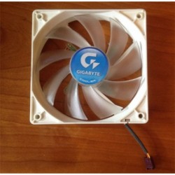 NEW NEW BRAND NEW GIGABYTE R121225SL BLUE LED 3PIN CASE COOLING FAN 120MM X 25MM...